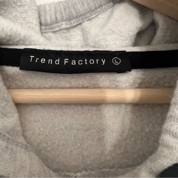 TREND FACTORY- sweatshirt - Picture 3 of 3